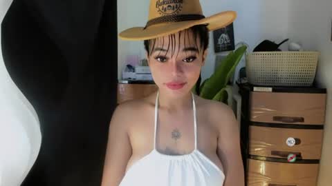 Snapshot of mia_lover9 chatting on 07/21/26, 07:00 M I A online show from 07/21/26, 07:00