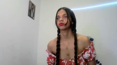 mia lucy 21 online show from 10/10/25, 08:30