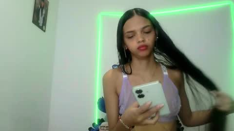 mia lucy 21 online show from 10/20/25, 07:47