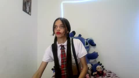 mia lucy 21 online show from 10/23/25, 08:13