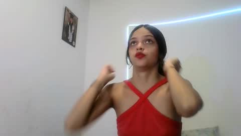 mia lucy 21 online show from 11/06/25, 07:48