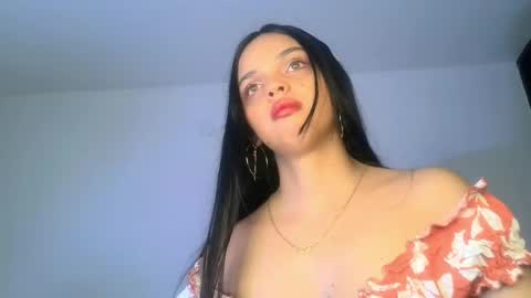 Snapshot of mia_lucy_21 chatting on 06/03/26, 05:32 mia lucy 21 online show from 06/03/26, 05:32