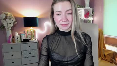 Mia online show from 01/31/25, 10:42