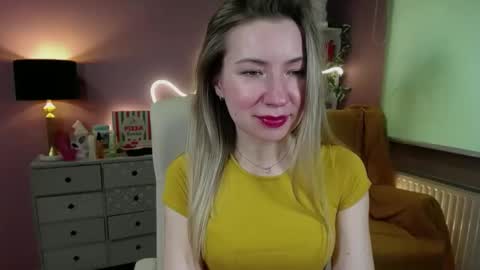 Mia online show from 03/09/25, 11:25