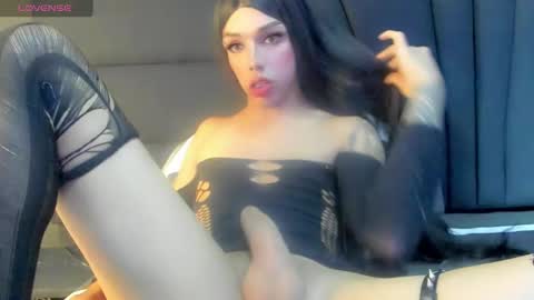 Mia3 online show from 02/18/25, 01:21