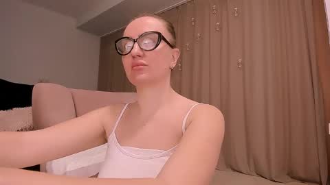 Alicia online show from 02/27/25, 10:04