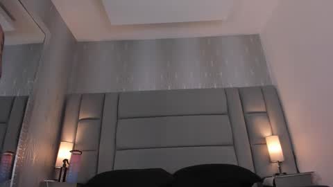    online show from 11/22/25, 08:19