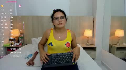 Mia Mercier online show from 06/23/26, 11:30
