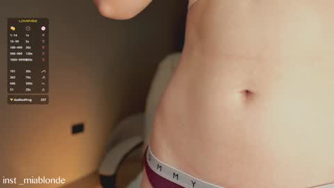 Snapshot of mia_milagros chatting on 12/11/24, 12:33 mia_milagros online show from 12/11/24, 12:33