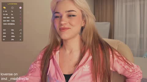 Snapshot of mia_milagros chatting on 01/02/25, 11:16 mia_milagros online show from 01/02/25, 11:16