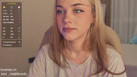 Snapshot of mia_milagros chatting on 01/15/25, 02:06 mia_milagros online show from 01/15/25, 02:06