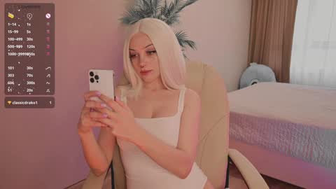 Snapshot of mia_milagros chatting on 09/18/25, 06:04 mia_milagros online show from 09/18/25, 06:04