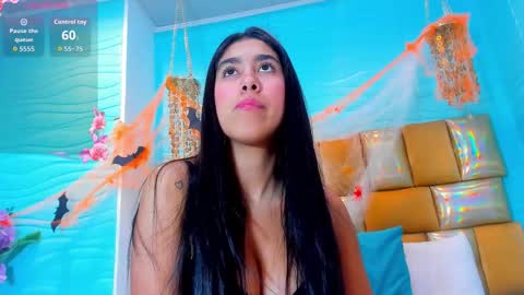 mia montess online show from 11/01/25, 01:57