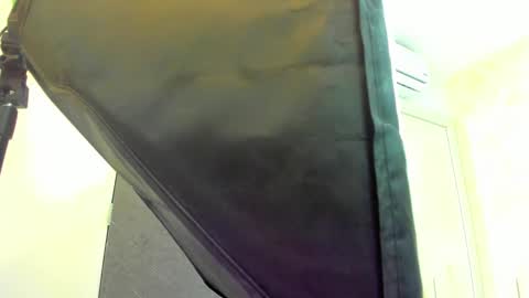 mia montess online show from 03/23/26, 04:33