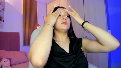 Snapshot of mia_nevaeh chatting on 01/14/26, 08:36 Mia Nevaeh - follow me online show from 01/14/26, 08:36