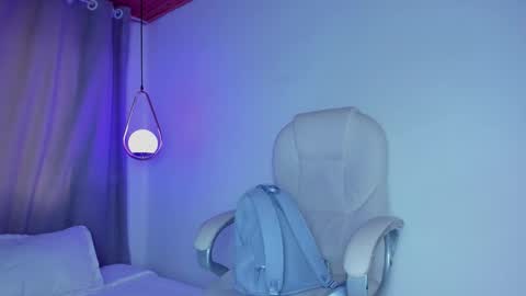 Snapshot of mia_nevaeh chatting on 02/10/26, 08:35 Mia Nevaeh - follow me online show from 02/10/26, 08:35