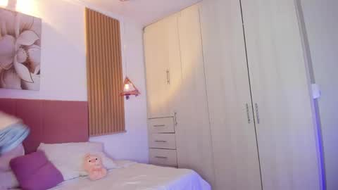 Mia Nevaeh - follow me online show from 06/02/26, 08:44