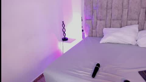 Mia nyxie online show from 04/11/26, 03:00