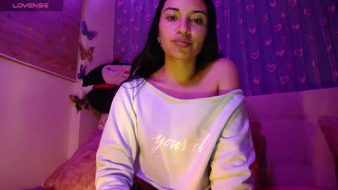 Snapshot of mia_petitebaby chatting on 07/19/26, 02:59 Ma online show from 07/19/26, 02:59