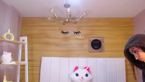 MIA online show from 10/16/25, 01:39