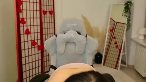 Mia online show from 02/08/26, 03:26