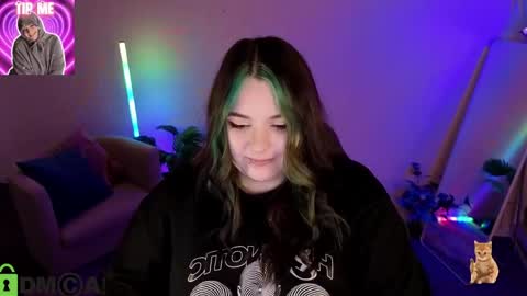 Mia online show from 03/28/26, 02:00