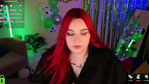 Snapshot of mia_r0ss chatting on 06/14/26, 01:03 Mia online show from 06/14/26, 01:03