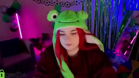 Snapshot of mia_r0ss chatting on 06/27/26, 01:10 Mia online show from 06/27/26, 01:10