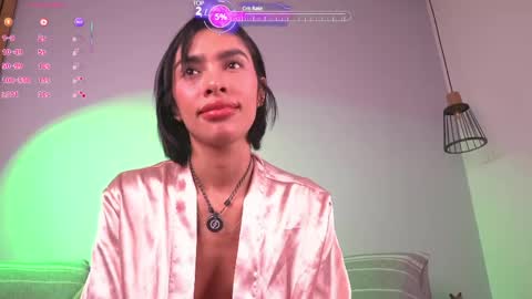 Mia Reeves online show from 05/07/26, 06:46