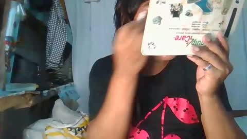 Snapshot of mia_revita chatting on 05/05/26, 11:51 mia_revita online show from 05/05/26, 11:51