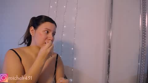 mia reys online show from 02/02/25, 10:46