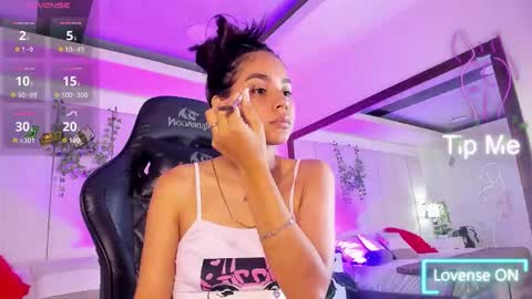 mia rousse25 online show from 02/17/26, 03:08