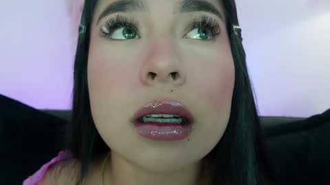 Mia online show from 05/23/26, 11:20