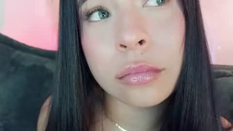 Mia online show from 07/02/26, 03:23