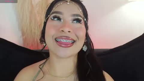 Mia online show from 07/19/26, 08:34