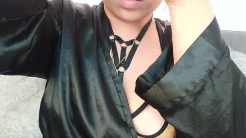 Mia Roux online show from 10/09/25, 07:45