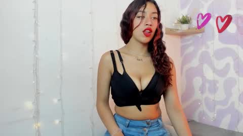 Mia . online show from 03/06/26, 01:29