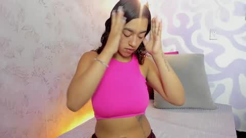 Mia . online show from 03/31/26, 12:38