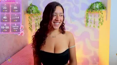 Snapshot of mia_scarlet7 chatting on 06/24/26, 02:05 Mia . online show from 06/24/26, 02:05
