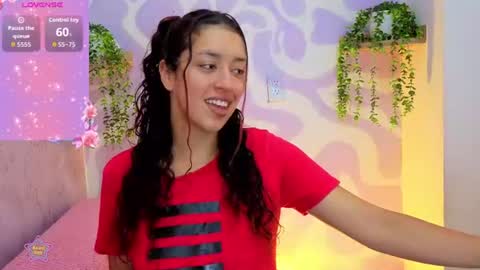 Snapshot of mia_scarlet7 chatting on 07/02/26, 01:17 Mia . online show from 07/02/26, 01:17