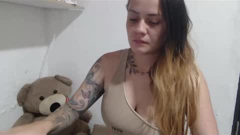 Mia Sepulveda online show from 01/10/25, 04:22