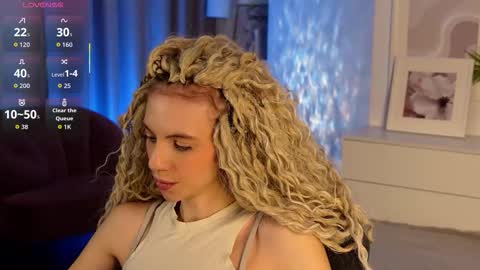 Mia online show from 12/19/25, 06:31