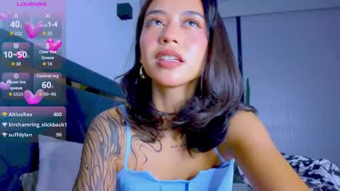 Mia online show from 09/20/25, 01:23