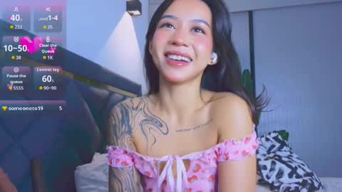 Mia online show from 11/01/25, 06:32