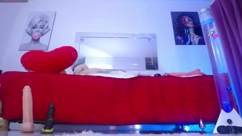 Mia  online show from 02/15/25, 02:47