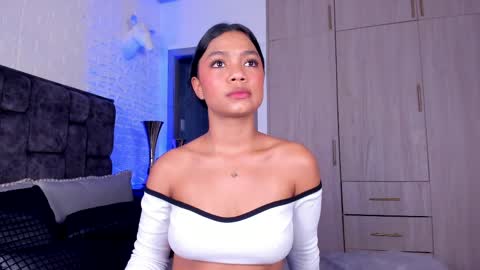 Mia steele online show from 04/06/26, 07:26