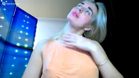 Mia. online show from 12/08/24, 08:36