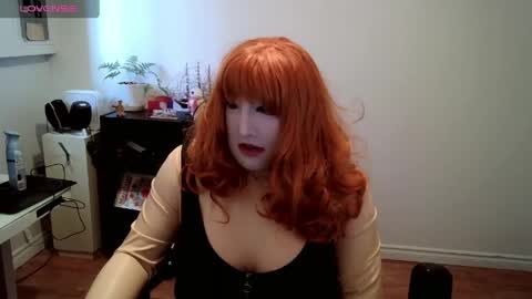 Mia the  Doll online show from 05/20/26, 09:21