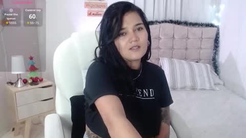 Mia  online show from 12/23/25, 04:10