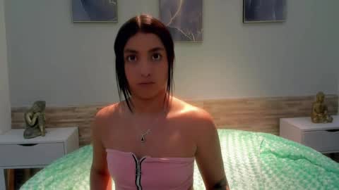 Snapshot of mia_turner18 chatting on 04/08/26, 11:32 Mia online show from 04/08/26, 11:32